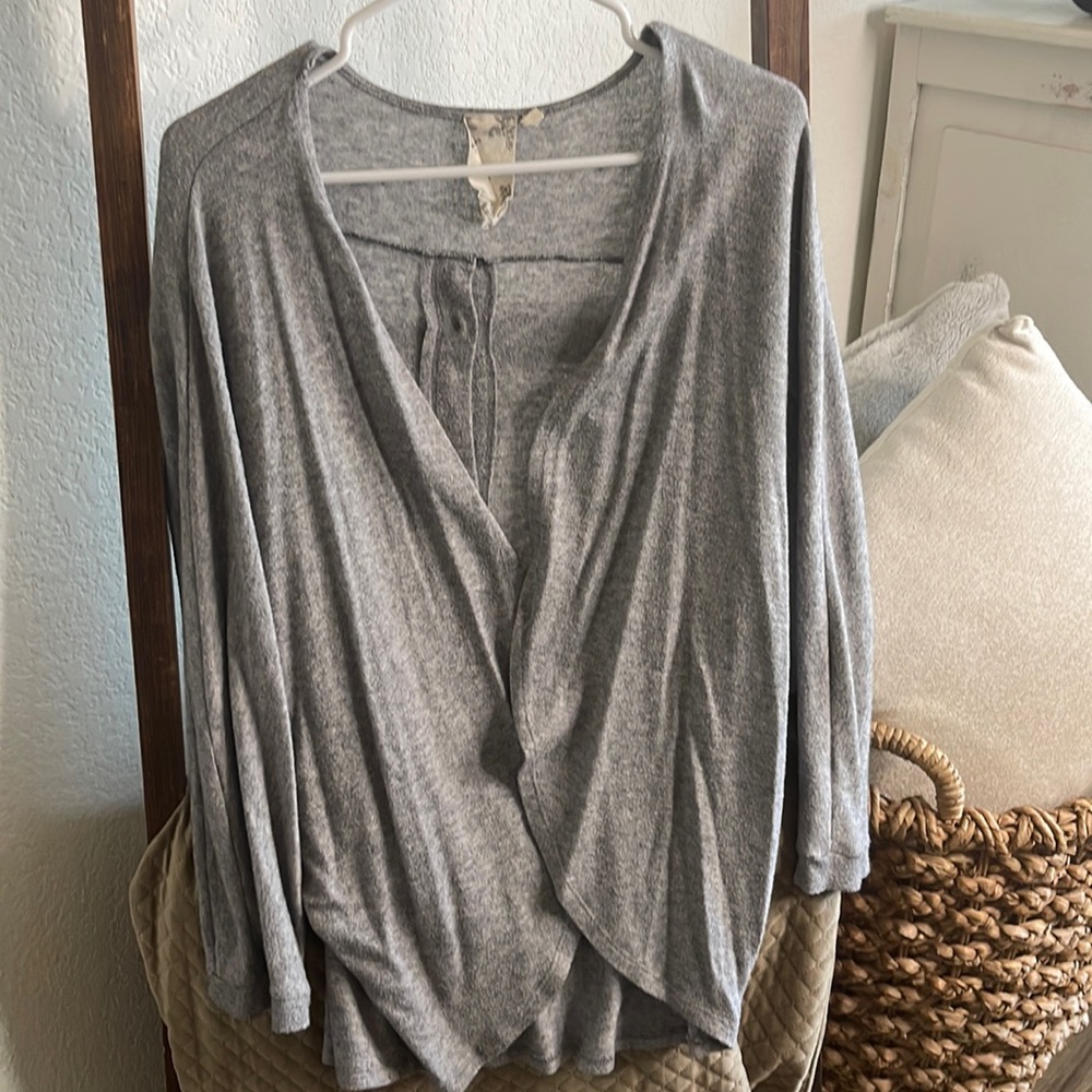 Heather grey boutique BLU.PEPPER cardigan